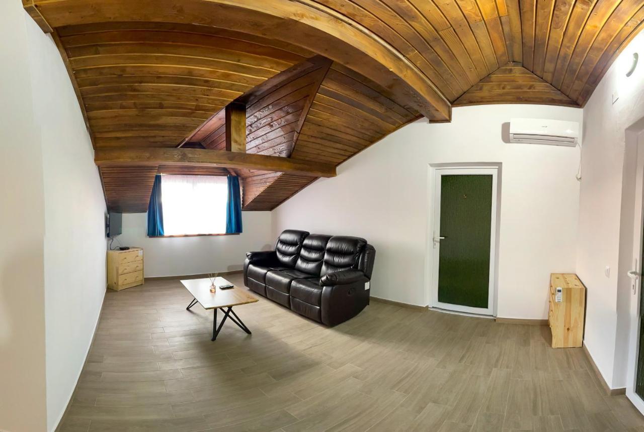 Casa De La Balta Otel Rieni Dış mekan fotoğraf
