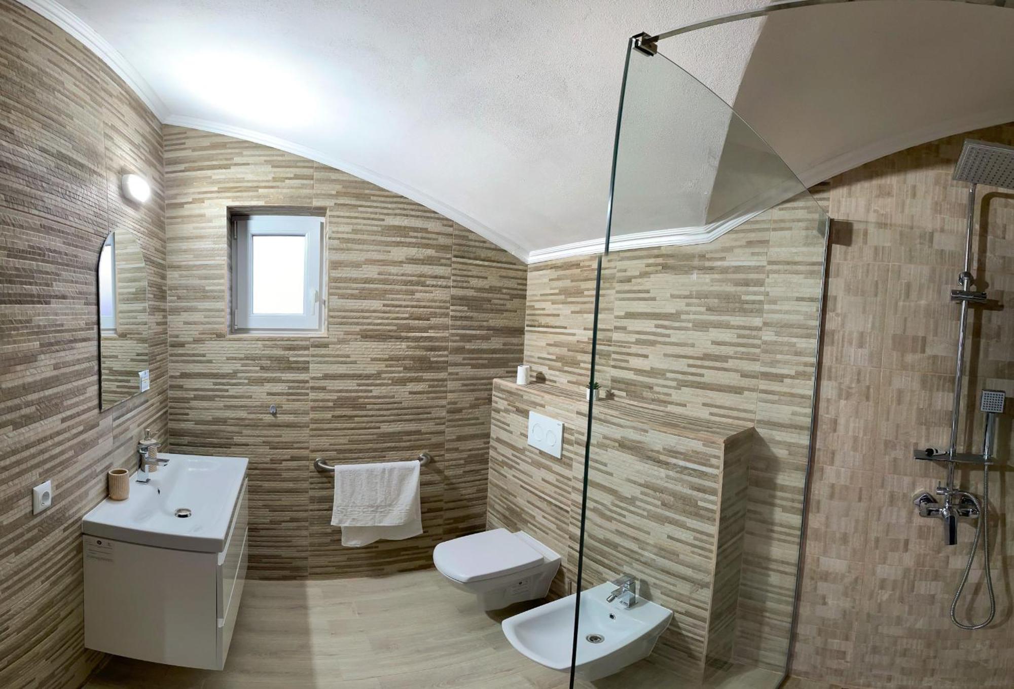 Casa De La Balta Otel Rieni Dış mekan fotoğraf
